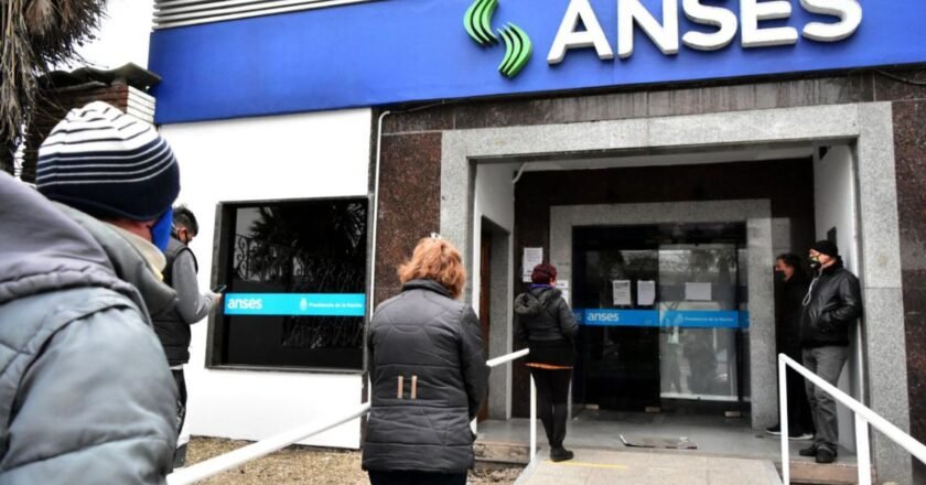 Con un bono de $ 70.000 en marzo la jubilación mínima de ANSES será de 205.000 pesos