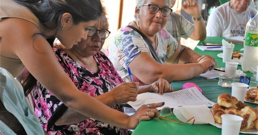 Jornada Informativa para los adultos mayores de Merlo