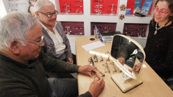 Jubilados: PAMI avanza con la entrega de anteojos gratis para sus afiliados