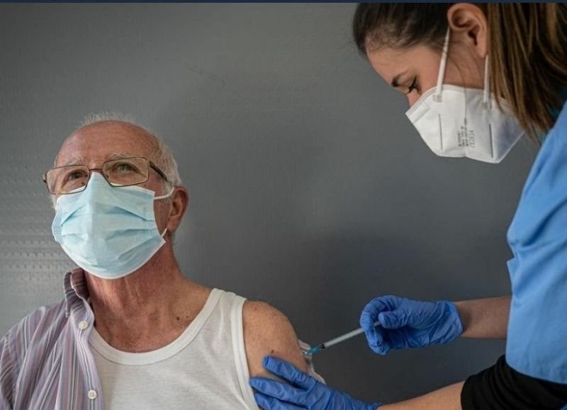 PAMI inició la campaña de vacunación contra la gripe, es gratuita y se aplica en farmacias habilitadas