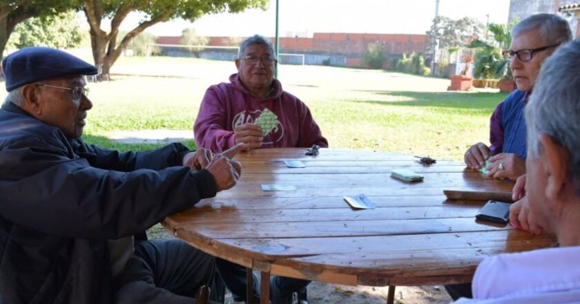 La Municipalidad de Corrientes lanzó actividades recreativas para adultos mayores