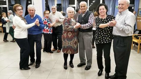 Este sábado 3 de agosto, el Centro de Jubilados de Chubut realizará una cena baile