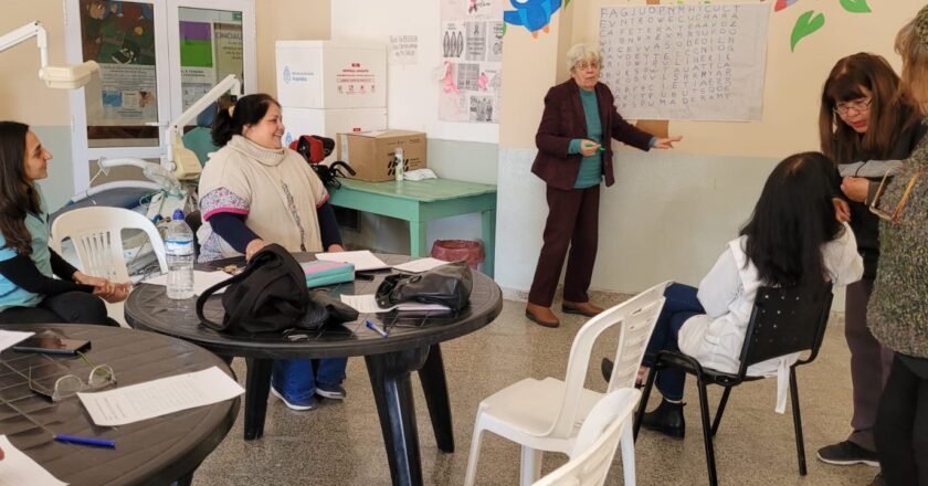 San Luis: Implementan un programa integral de talleres para adultos mayores