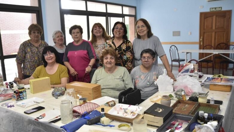 San Juan: Organizan talleres de arte y soldadura en centros de jubilados