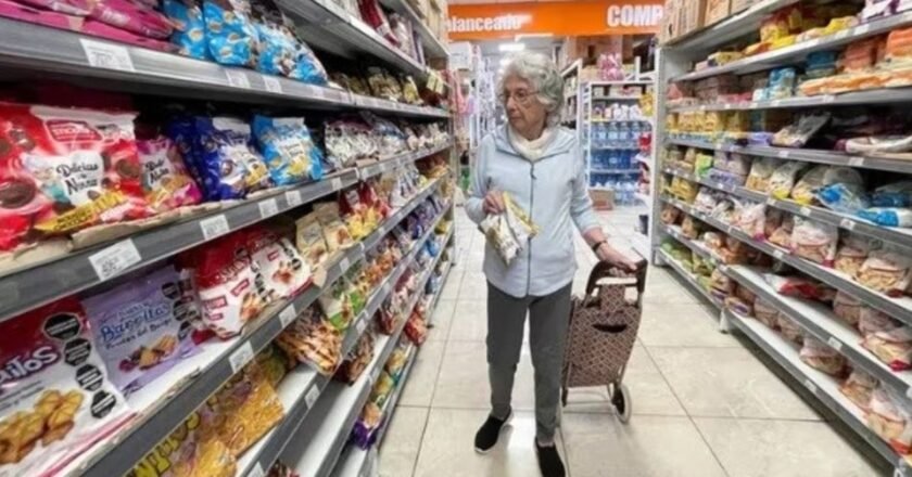 Noviembre con descuentos para jubilados y pensionados en supermercados: como planificar las compras