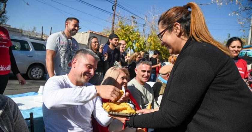 Mendoza: festejos por el 25 de mayo en el Centro de Jubilados Generación Trapiche del municipio de Godoy Cruz