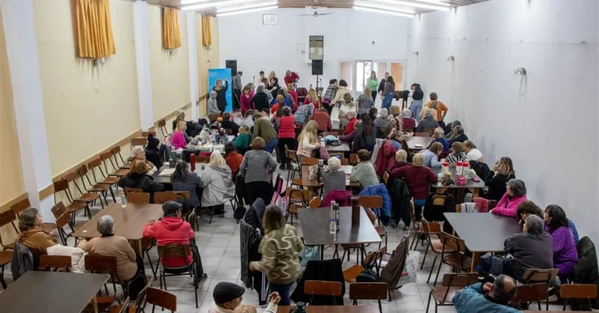 En Junín se llevó a cabo una nueva peña para los adultos mayores