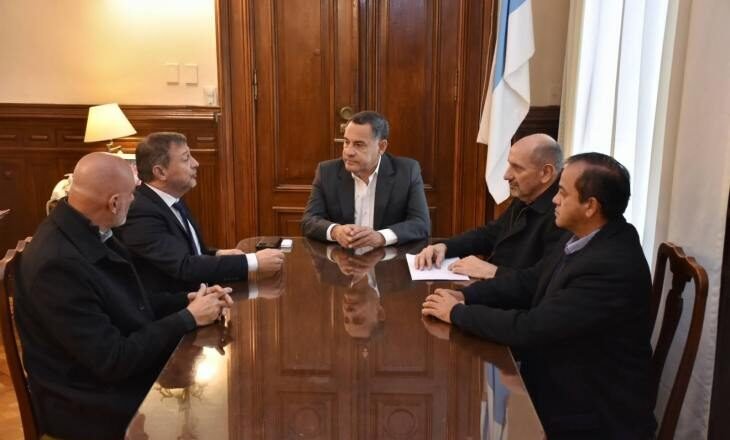Tucumán lanzó un programa para prevenir estafas digitales en adultos mayores