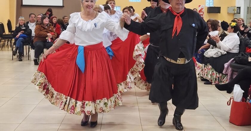 Misiones: más de 100 adultos mayores disfrutaron de una nueva jornada de “Mateando con los abuelos” en Posadas