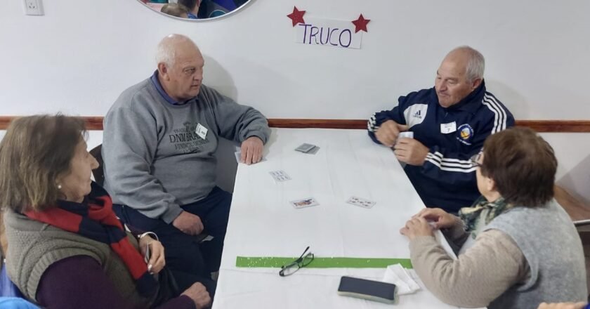 El programa Grandes Amigos recorre la provincia de San Luis y esta semana visitó el Centro de Jubilados de La Toma con juegos deportivos