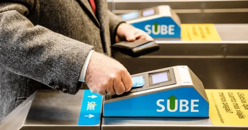 La legislatura porteña debate la extensión del subte gratis para jubilados: a quiénes incluye y desde cuándo