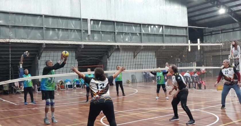 Chaco Juega: adultos mayores participan en la disciplina Newcom