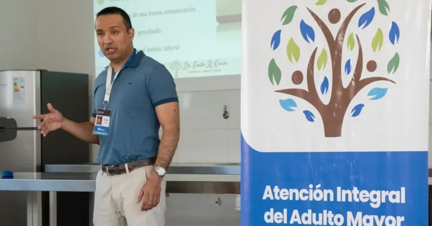 En San Miguel de Tucumán, promueven la atención y el trato digno de los adultos mayores