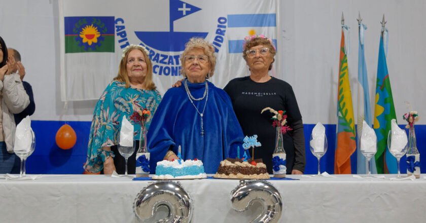 El Centro de Jubilados 12 de Octubre celebró su 32° aniversario