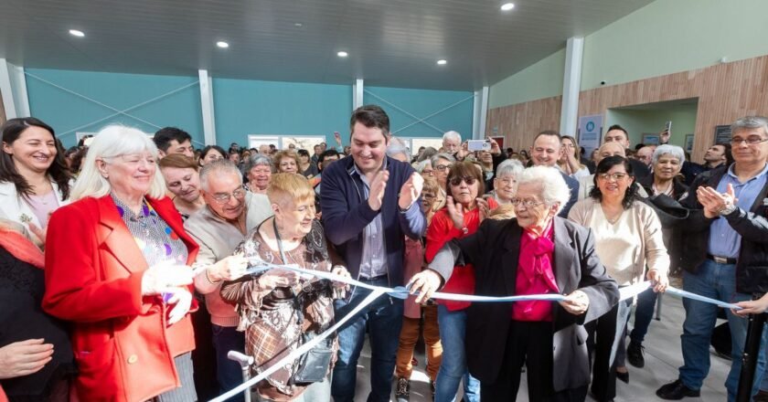 En Río Grande inauguraron el Centro Municipal de Bienestar para Personas Mayores “Papa Francisco”