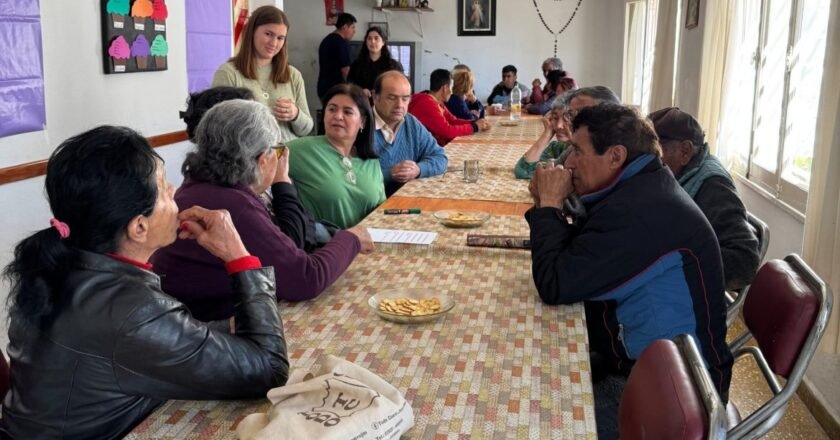 Córdoba: la municipalidad de Villa del Totoral, brindó un taller de acompañamiento para adultos mayores