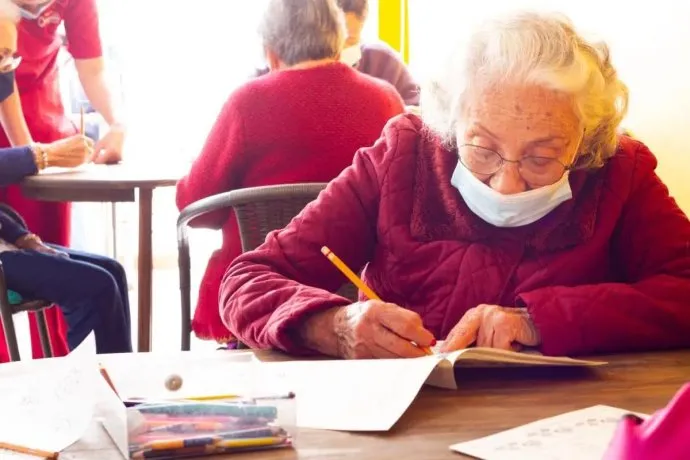 PAMI ofrece cursos y talleres gratuitos para jubilados: cuáles son y cómo inscribirse