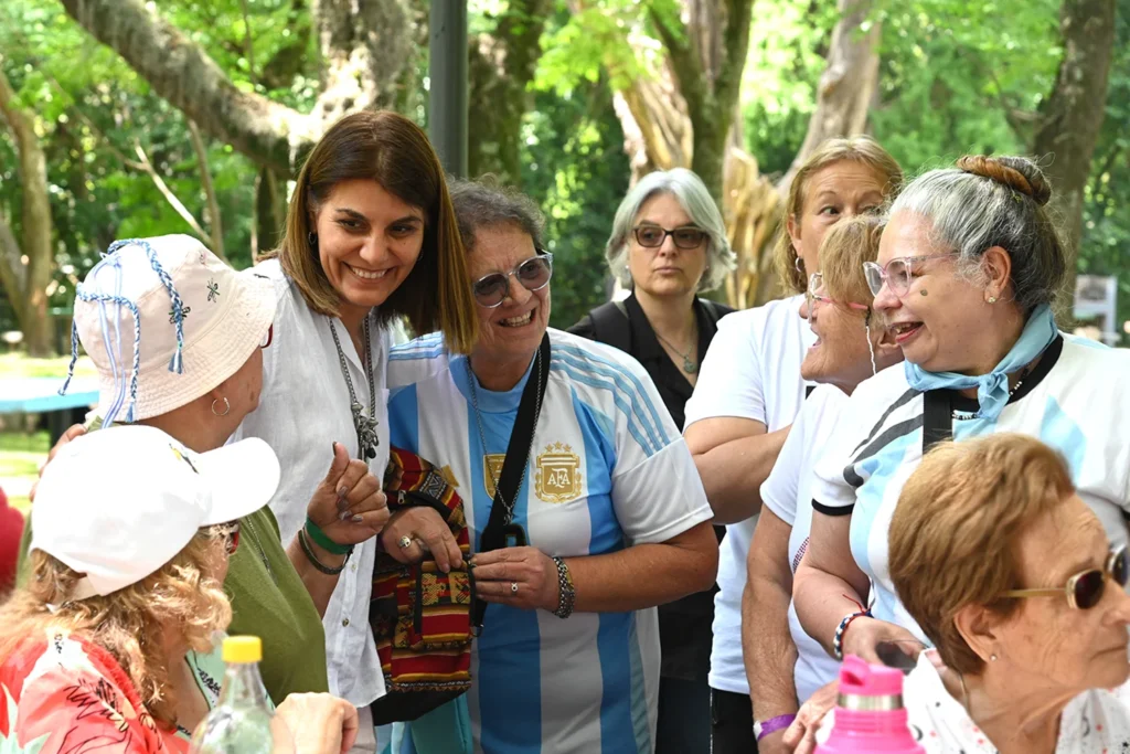 El Municipio de Tigre organizó una jornada recreativa para adultos mayores