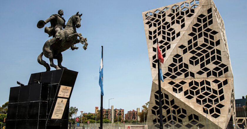 Este viernes 28 de noviembre cobran jubilados e inicia el pago de los activos provinciales de Córdoba