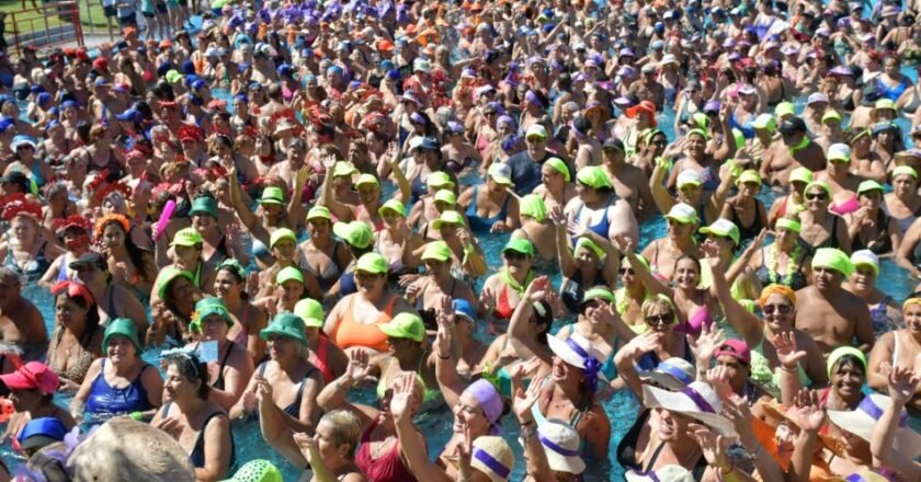 Rosario: cerca de 2.000 participantes en colonias municipales de verano para adultos mayores