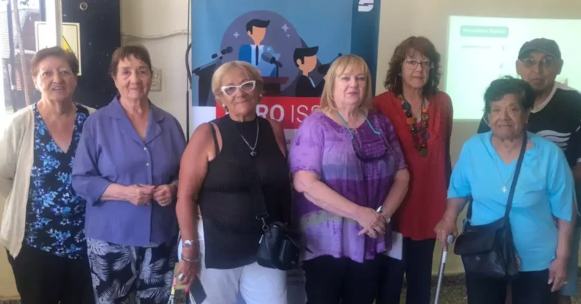 Chubut: taller de alfabetización digital para jubilados de Trelew