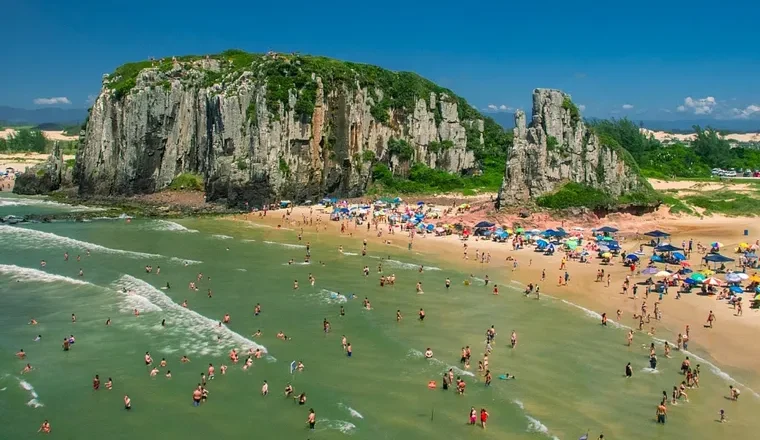 Grandes descuentos para jubilados que disfruten el verano en Brasil