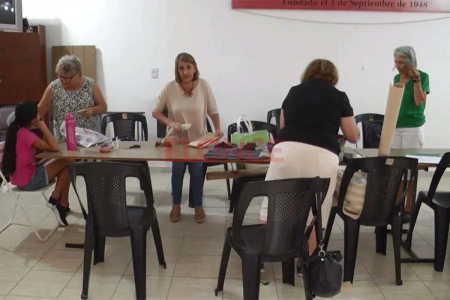 El Centro de Jubilados y Pensionados Provinciales de Paraná, ofrece más de 20 talleres para sus afiliados