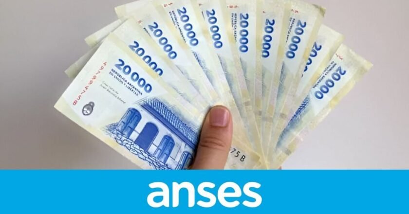 ANSES le paga a los jubilados un bono variable de entre $10.000 y $60.000