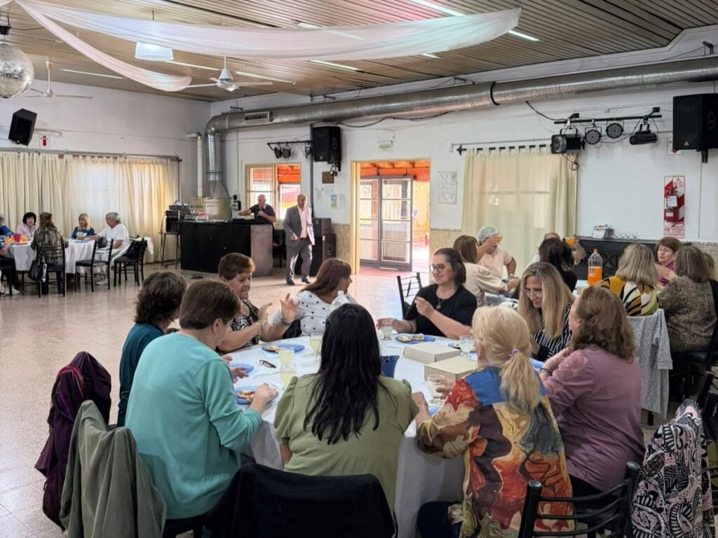 San Luis: El Centro de Jubilados y Pensionados Civiles Nacionales celebró sus 90 años