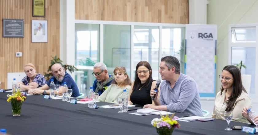 El intendente Perez anunció más apoyo a Centros de Jubilados y entidades de personas mayores de Río Negro