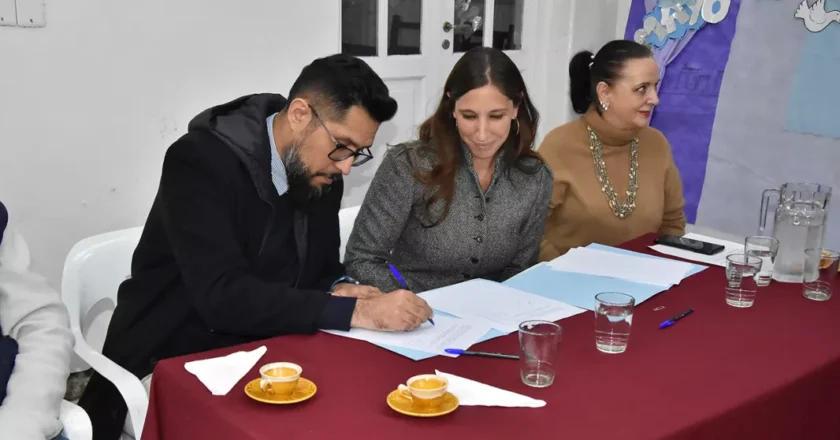 Prevención y asistencia neurológica gratuita a los centros de jubilados de Salta