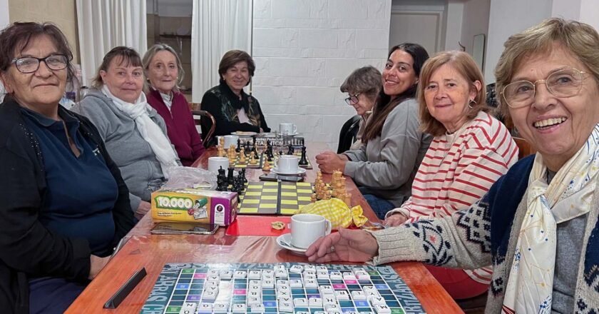 La ULP comparte tardes de merienda y juegos con los jubilados y pensionados de la UNSL 