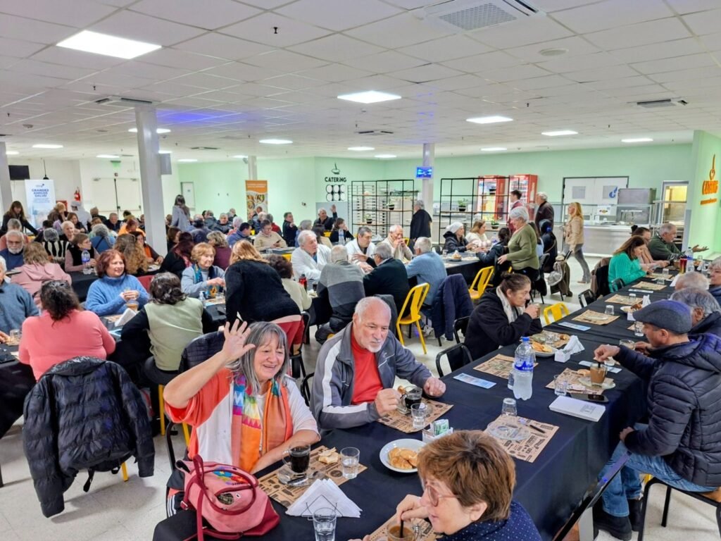 San Luis: realizaron la 16° jornada del año de “Grandes Amigos Salud” con la participación de más de 100 adultos mayores