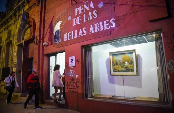 Arte textil, telar y bordado en la Peña de las Bellas Artes de La Plata