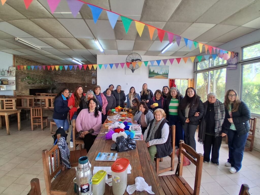 Tigre: los vecinos de Dique Luján vivieron una nueva jornada del taller municipal “Viejos son los Trapos”