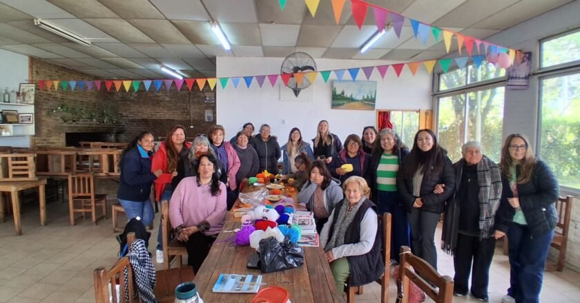 Tigre: los vecinos de Dique Luján vivieron una nueva jornada del taller municipal “Viejos son los Trapos”