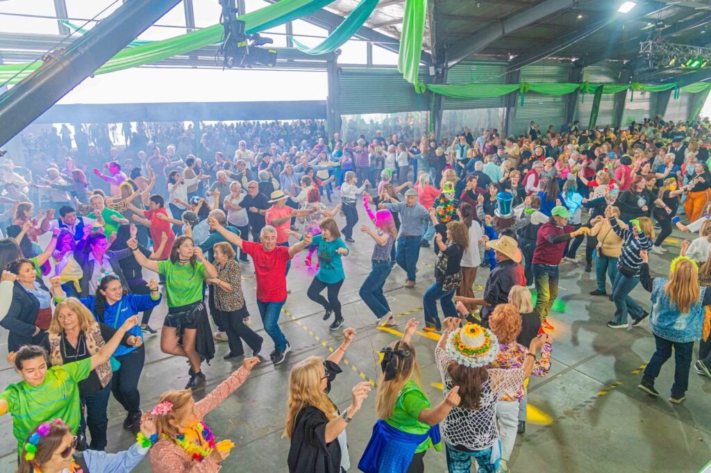 En el Día del Jubilado, el municipio de San Fernando celebró junto a más de 3.000 personas mayores