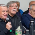El intendente de Berazategui visitó el Centro de Jubilados Villa Giambruno, donde dialogó sobre las necesidades de la entidad