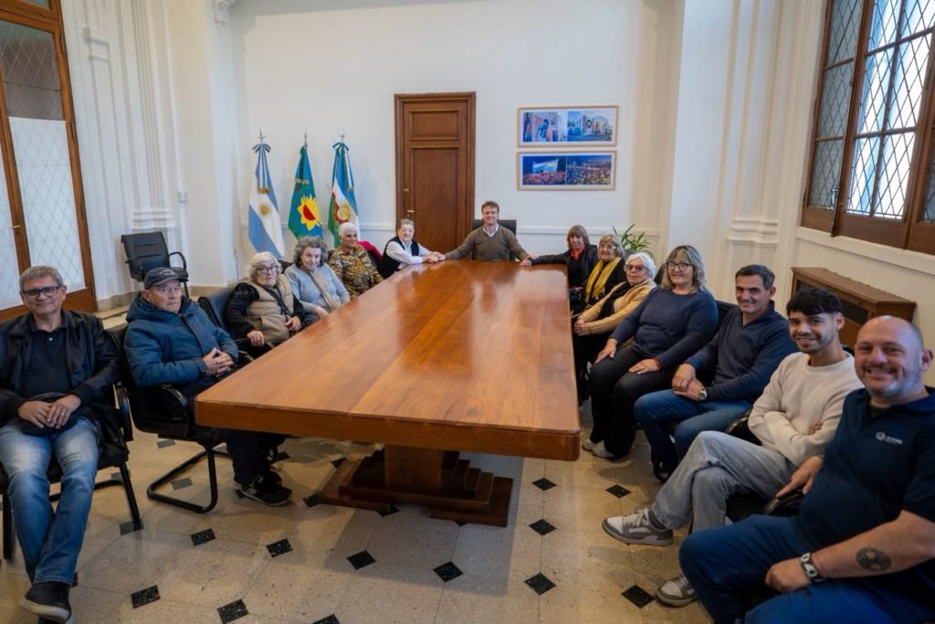 Centros de Jubilados de Olavarría se reunieron con el intendente